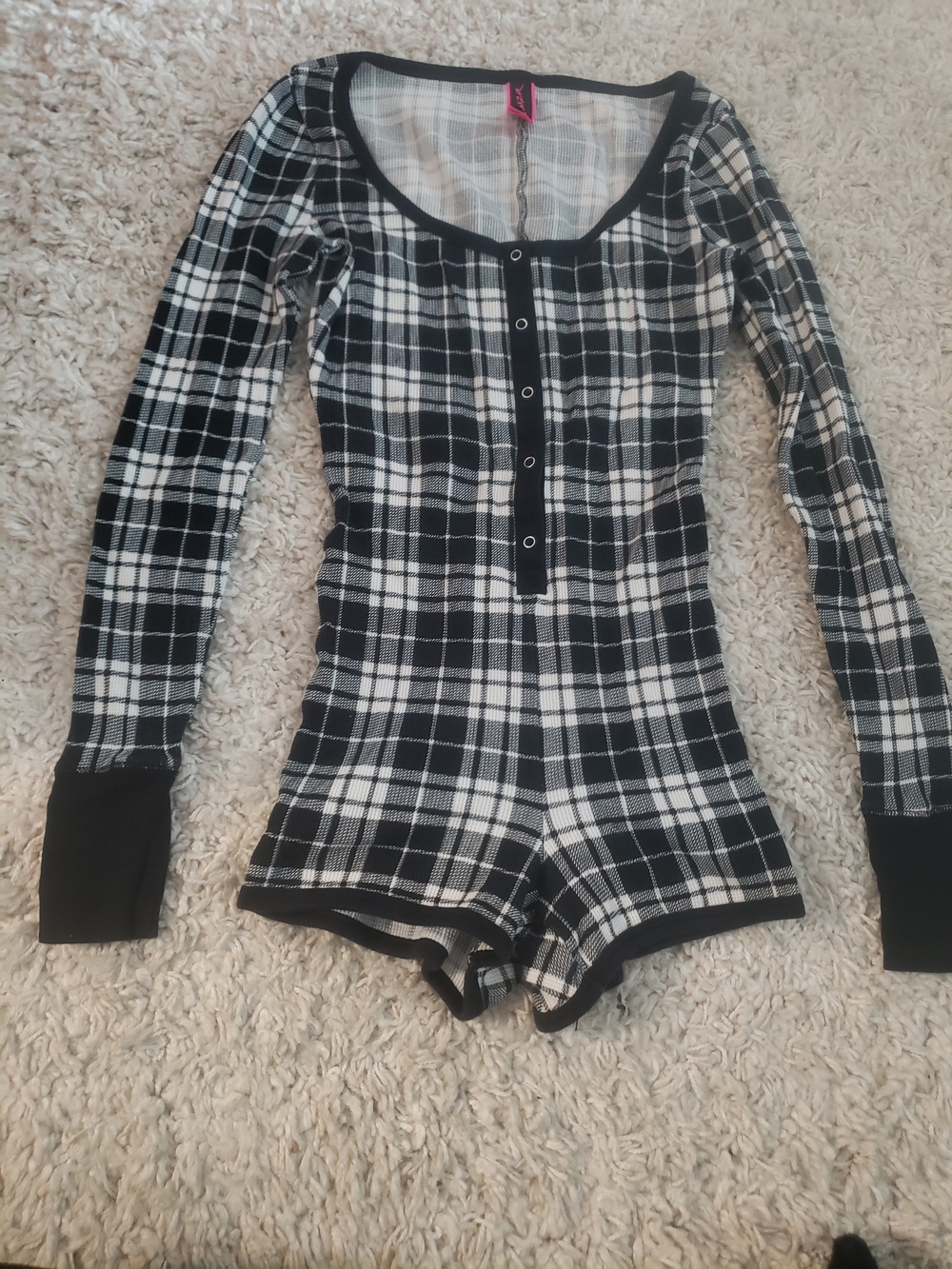 La SENZA Black & White Plaid Long Sleeve Romper